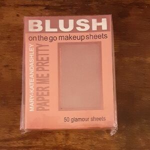 Mary-Kate and Ashley Paper Me Pretty Blush Sheets - Peach